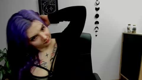 Gabbie online show from February 19, 2025, 6:54 pm