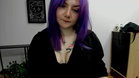 Gabbie online show from March 3, 2025, 6:44 pm