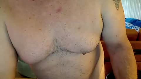 perfecto1957 online show from February 26, 2026, 3:44 pm