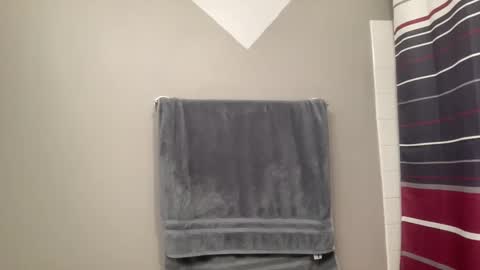 perfectsize1977 online show from December 3, 2024, 6:49 pm