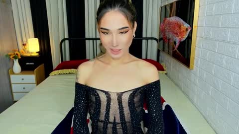 Snapshot of perfectstranger_ chatting on October 20, 2025, 1:17 am Chloe online show from October 20, 2025, 1:17 am