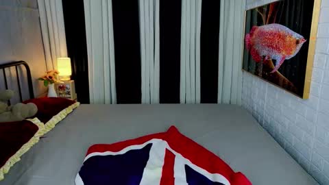 Snapshot of perfectstranger_ chatting on November 1, 2025, 2:02 am Chloe online show from November 1, 2025, 2:02 am