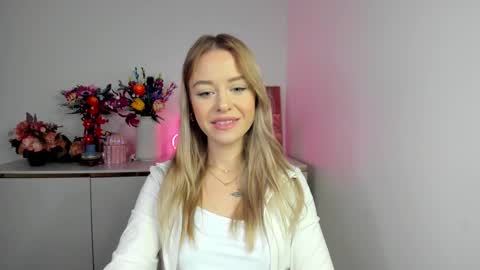 Cindy online show from November 28, 2025, 7:33 am