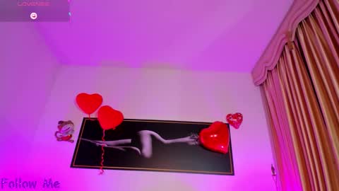 Perla online show from February 27, 2026, 3:17 am