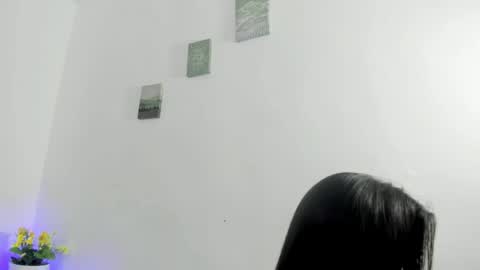 Snapshot of perla_mistc chatting on April 30, 2026, 5:19 pm Perla mistc online show from April 30, 2026, 5:19 pm