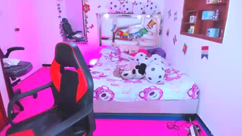 PERLA online show from July 2, 2026, 2:55 am