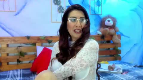 Snapshot of perlafranco chatting on December 18, 2024, 5:26 am Perla Franco online show from December 18, 2024, 5:26 am