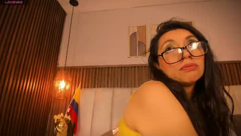 PerlaPreciosa online show from July 5, 2026, 4:19 am