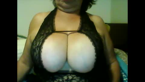 perlita070822 online show from December 28, 2024, 5:12 am