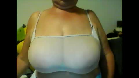 perlita070822 online show from February 7, 2025, 4:59 am