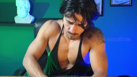 Snapshot of perseoo_88 chatting on February 13, 2025, 10:54 pm andres online show from February 13, 2025, 10:54 pm