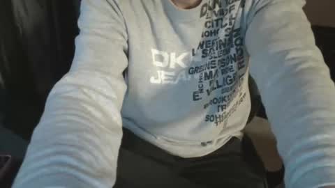 Lalo   x peruvianevil  ig peruvianevil  online show from December 27, 2024, 5:09 am