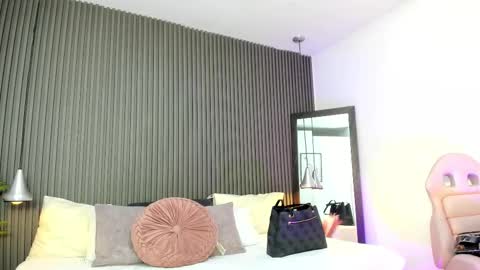 Lizza online show from October 25, 2025, 11:29 am