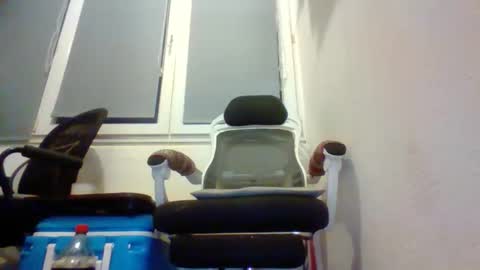 Snapshot of peshtic20 chatting on November 10, 2025, 4:33 am peshtic20 online show from November 10, 2025, 4:33 am