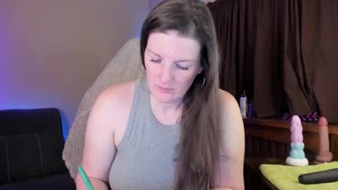 Kelly online show from December 3, 2025, 12:03 pm