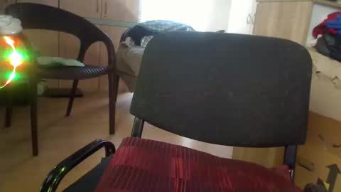 peta000007 online show from October 30, 2025, 2:07 pm