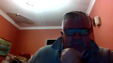 pete112991 online show from April 15, 2026, 8:53 pm