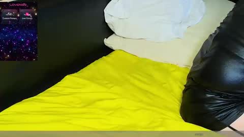 peter196888 online show from October 26, 2025, 10:04 pm