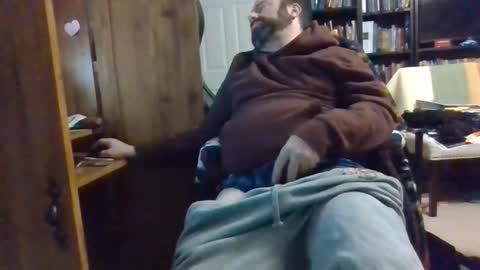 Snapshot of peter40770 chatting on February 11, 2026, 4:17 am peter40770 online show from February 11, 2026, 4:17 am