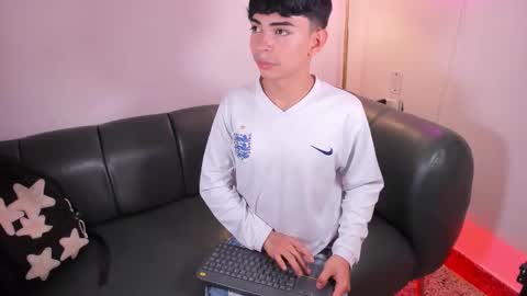 Peter online show from November 23, 2025, 6:30 pm