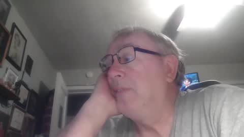 Snapshot of peterinohio57 chatting on March 12, 2026, 10:54 am peterinohio57 online show from March 12, 2026, 10:54 am
