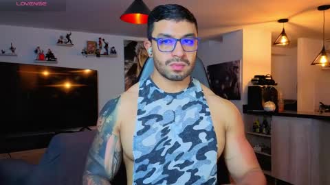 Snapshot of peterjack7 chatting on April 7, 2026, 4:02 am Peter Jack online show from April 7, 2026, 4:02 am