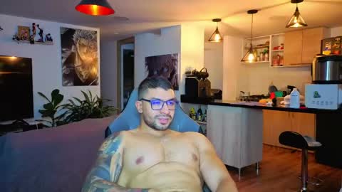 Snapshot of peterjack7 chatting on April 13, 2026, 5:57 am Peter Jack online show from April 13, 2026, 5:57 am