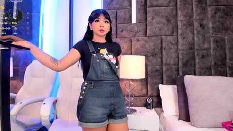 Snapshot of petit_rosseowo chatting on January 7, 2025, 7:06 pm Im Rosse but u can call me Rossie or Rosita . online show from January 7, 2025, 7:06 pm