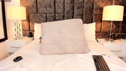 Snapshot of petit_rosseowo chatting on February 2, 2025, 1:23 am Im Rosse but u can call me Rossie or Rosita . online show from February 2, 2025, 1:23 am