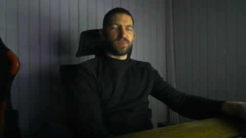 Snapshot of petitcoquin91 chatting on February 13, 2026, 9:44 pm Paco online show from February 13, 2026, 9:44 pm