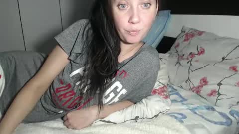 petite_danielle online show from October 18, 2025, 5:10 am