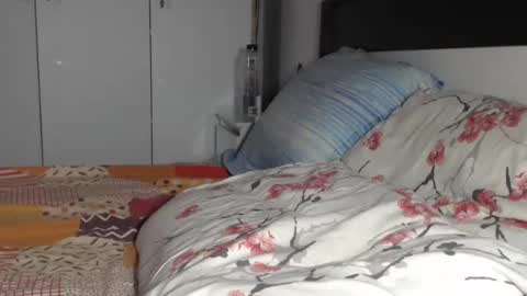 Snapshot of petite_danielle chatting on June 24, 2026, 9:19 am petite_danielle online show from June 24, 2026, 9:19 am