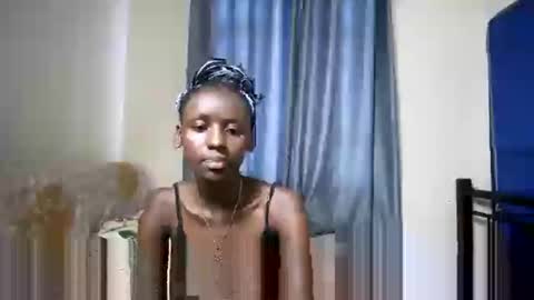 petite_funnie online show from October 28, 2025, 7:56 am