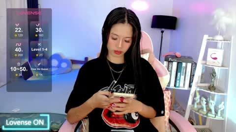 Snapshot of petite_jackyxx chatting on September 25, 2025, 11:47 am Jacky online show from September 25, 2025, 11:47 am