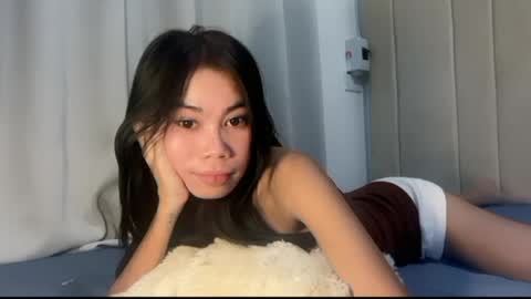 Snapshot of petite_kaye chatting on June 16, 2026, 8:50 am petite_kaye online show from June 16, 2026, 8:50 am