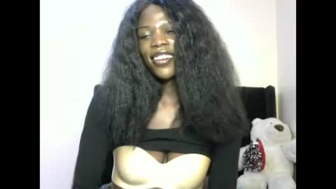 Snapshot of petite_lavi2 chatting on February 23, 2025, 12:08 am petite_lavi2 online show from February 23, 2025, 12:08 am