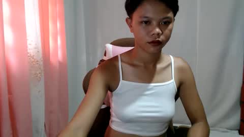 petite_remyy online show from May 26, 2026, 6:31 am