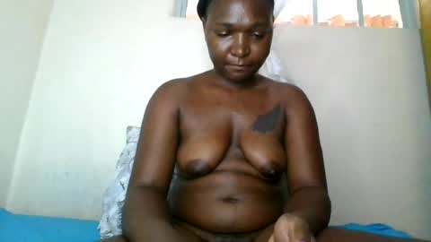 Snapshot of petite_shan chatting on July 12, 2026, 6:26 am petite_shan online show from July 12, 2026, 6:26 am