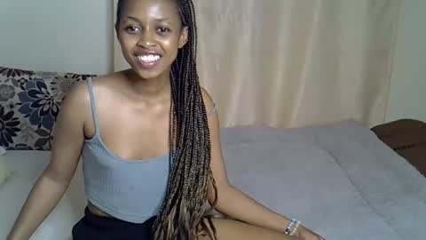 Snapshot of petitecaramell chatting on October 21, 2025, 3:13 pm Caramel online show from October 21, 2025, 3:13 pm