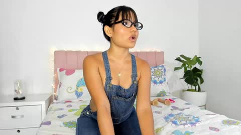 Snapshot of petitedanna chatting on January 11, 2025, 10:40 pm Danna online show from January 11, 2025, 10:40 pm