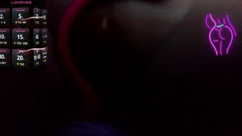 petitediana online show from June 22, 2026, 4:42 am