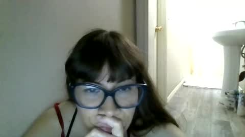 Snapshot of petitedoll30 chatting on July 7, 2026, 12:02 am Petitedoll30 online show from July 7, 2026, 12:02 am