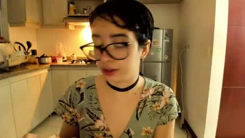 Lunna online show from June 11, 2026, 12:54 am