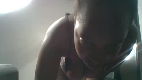 Snapshot of petiteebony6 chatting on April 16, 2026, 3:13 pm petiteebony6 online show from April 16, 2026, 3:13 pm