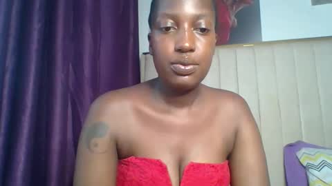Snapshot of petiteebony6 chatting on April 28, 2026, 12:10 pm petiteebony6 online show from April 28, 2026, 12:10 pm