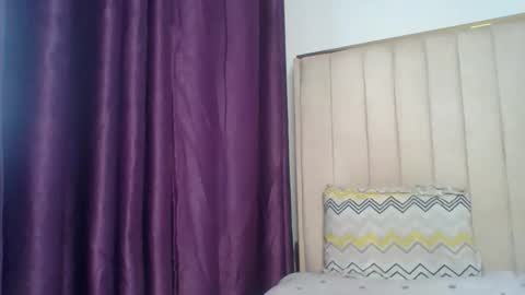 Snapshot of petiteebony6 chatting on May 2, 2026, 8:19 am petiteebony6 online show from May 2, 2026, 8:19 am