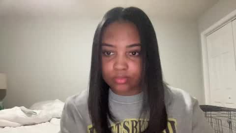 Snapshot of petitekinkxo chatting on January 19, 2025, 1:10 am petitekinkxo online show from January 19, 2025, 1:10 am