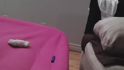 Snapshot of petitelybby chatting on January 2, 2025, 12:34 am petitelybby online show from January 2, 2025, 12:34 am