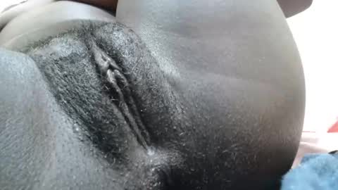 petiteme1 online show from October 26, 2025, 8:59 pm