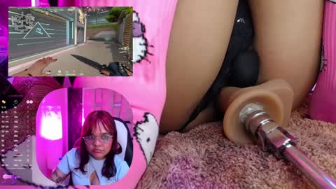 Snapshot of petitesally_ chatting on January 8, 2025, 2:25 am Sally online show from January 8, 2025, 2:25 am